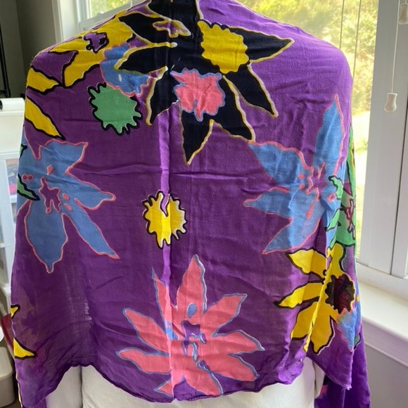 scarf/shawl - Picture 2 of 2